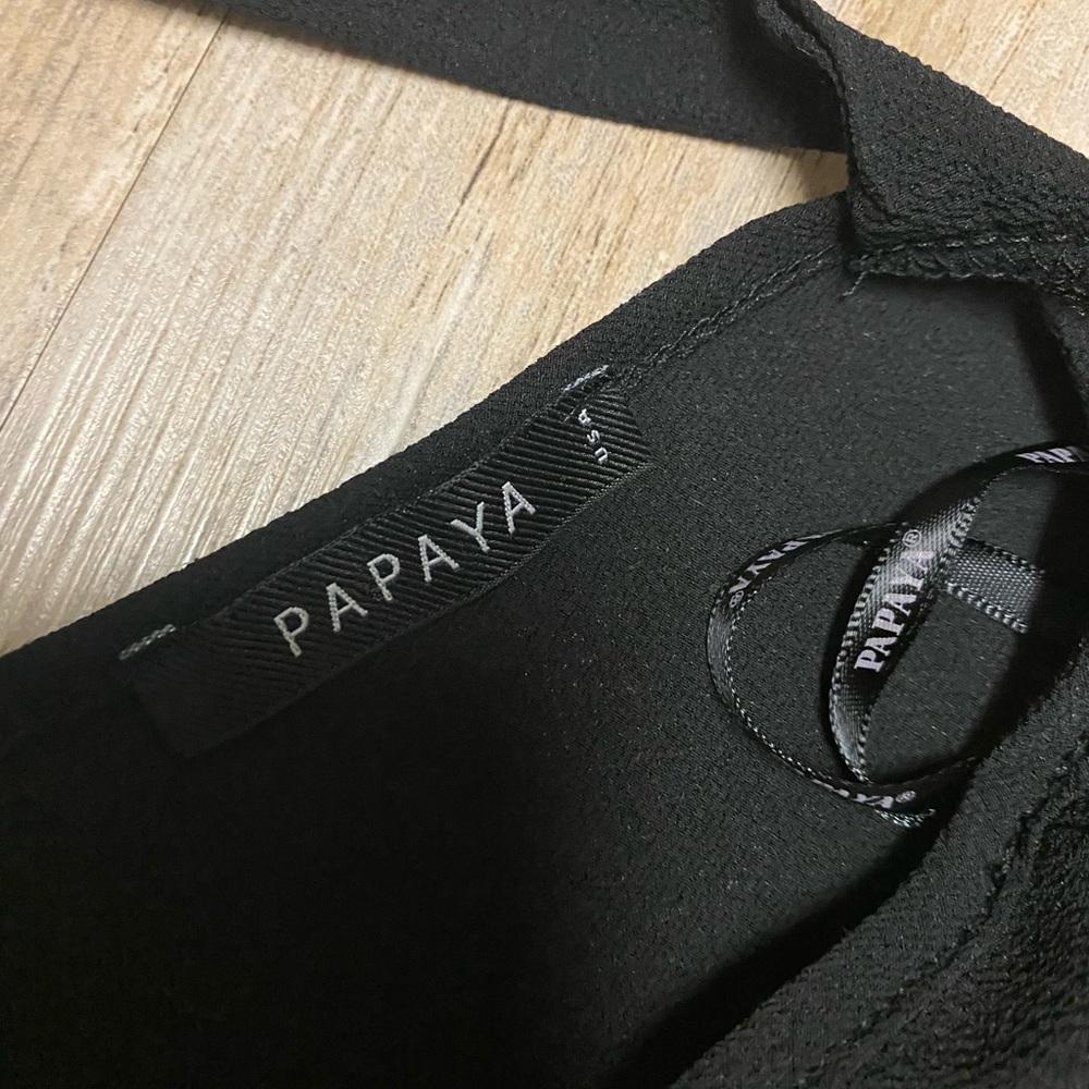 Worn once black papaya top! - Picture 2 of 2